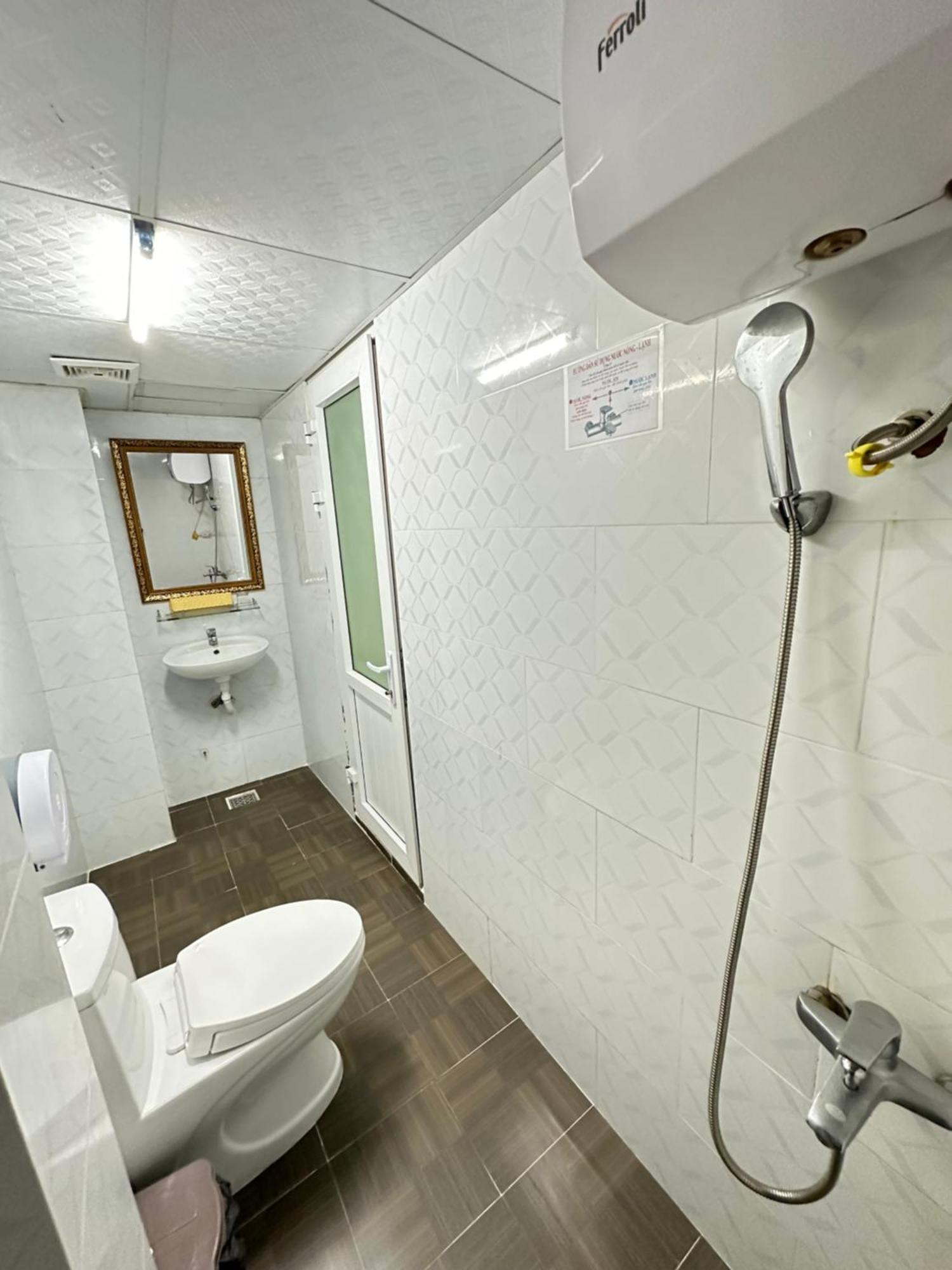 Thanh Thanh 5 Dalat Hotel - Ks Gan Cho Dem Gia Re Zewnętrze zdjęcie